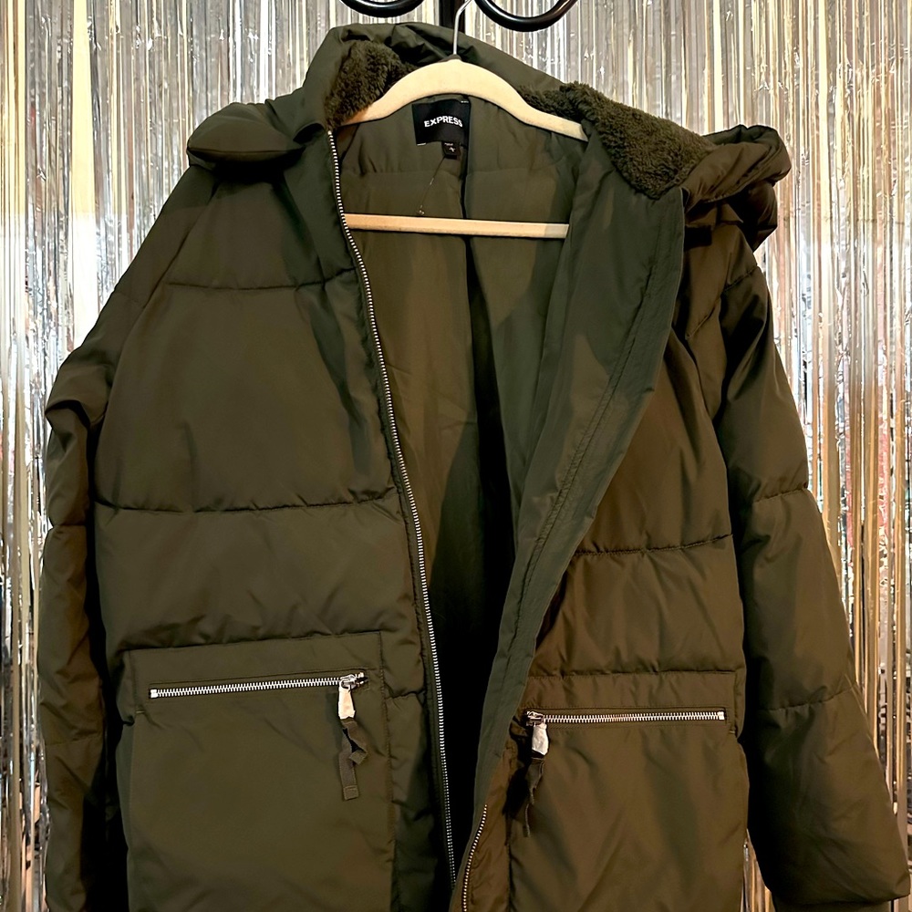 Express Women’s Olive green hooded puffer coat